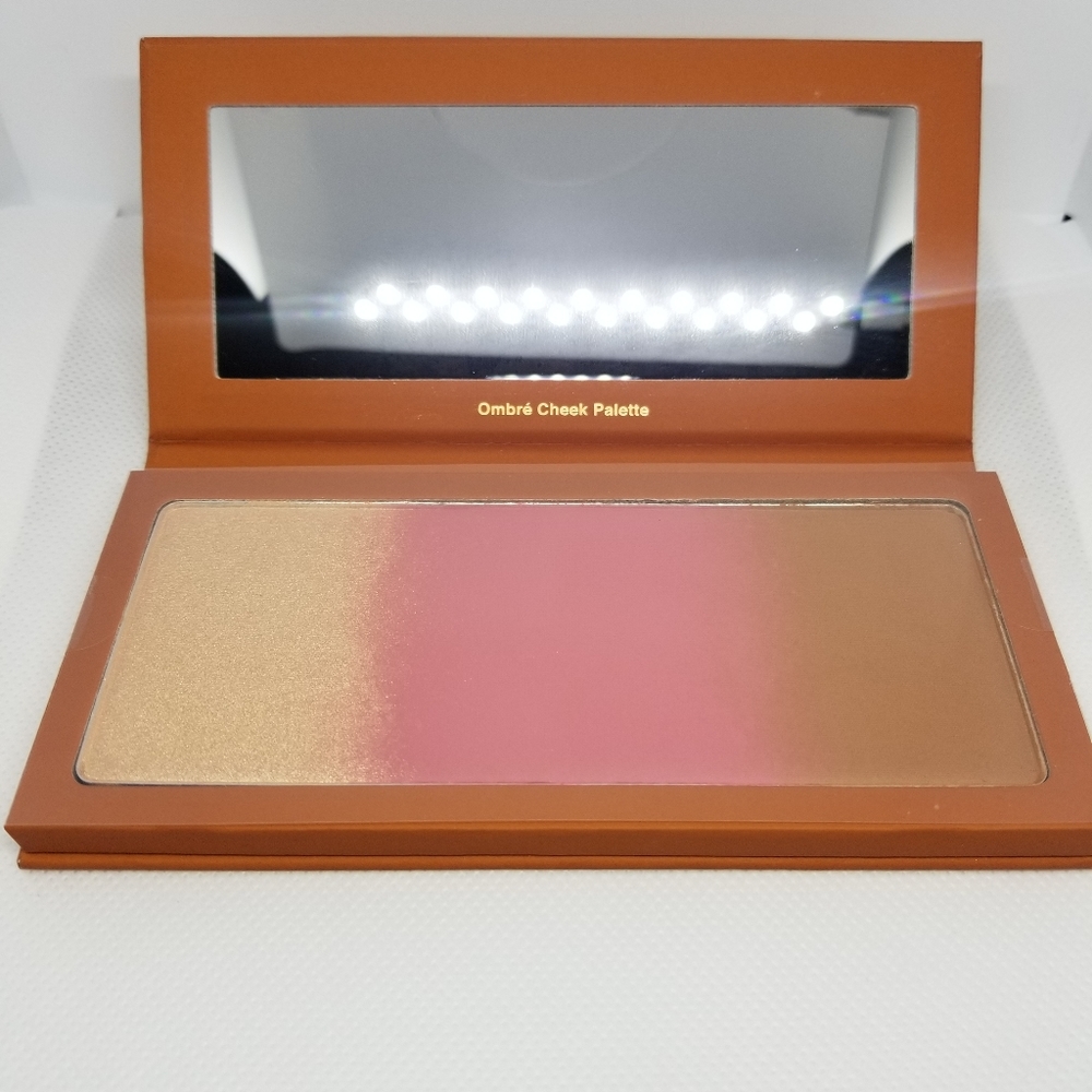KARA BEAUTY Sand Wave highlighter